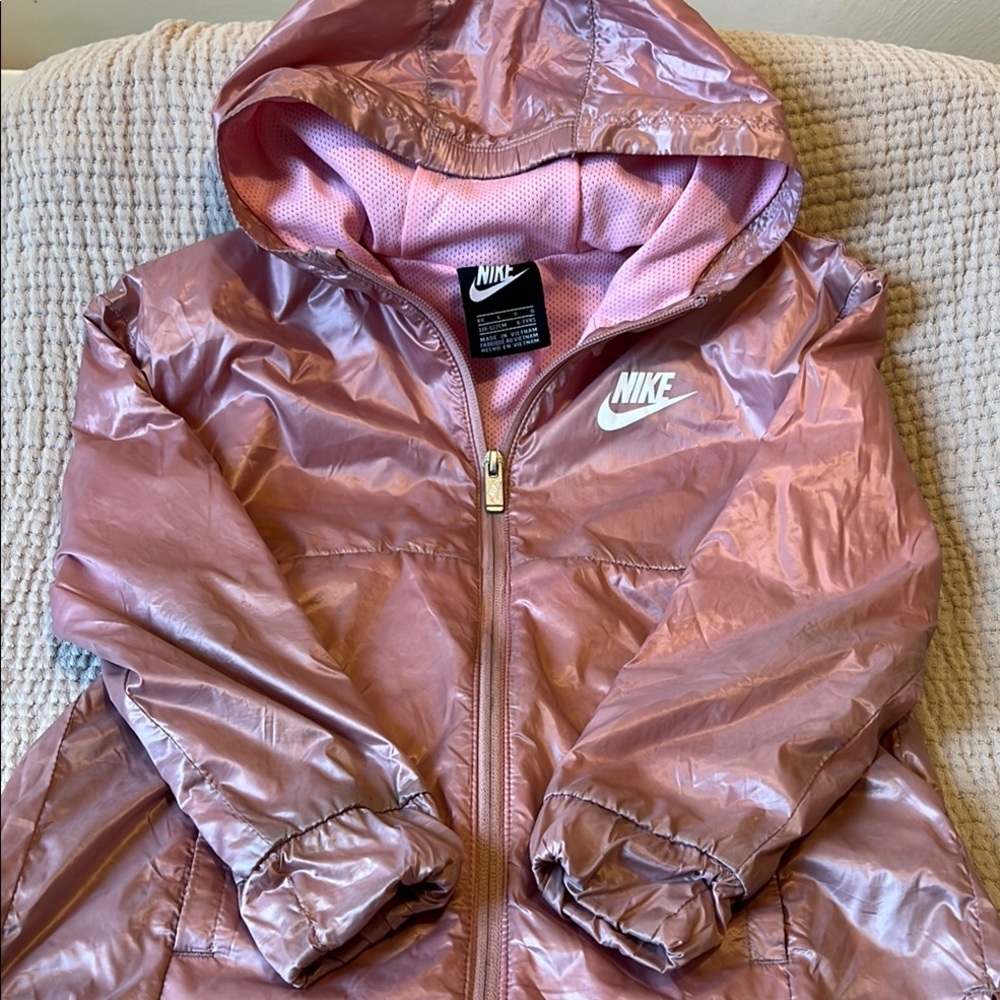 Nike Pink Raincoat with Hood and Water-Resistant Finish